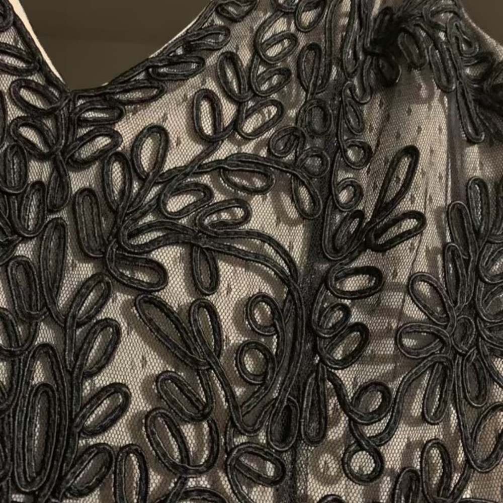 Cache Gown - Picture 3 of 3